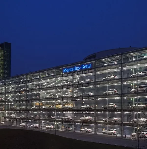 Mercedes Benz, Munich