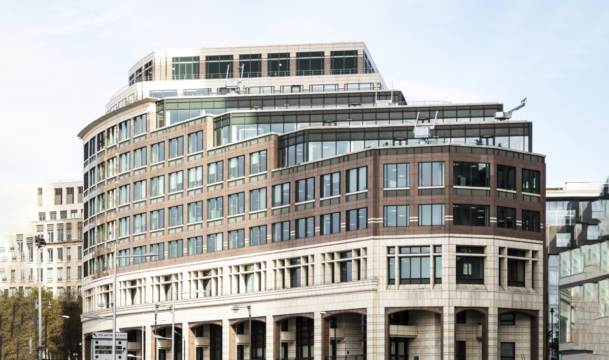 Staying Ahead of the Curve: Regulatory Compliance and Industry Standards in Facade Access